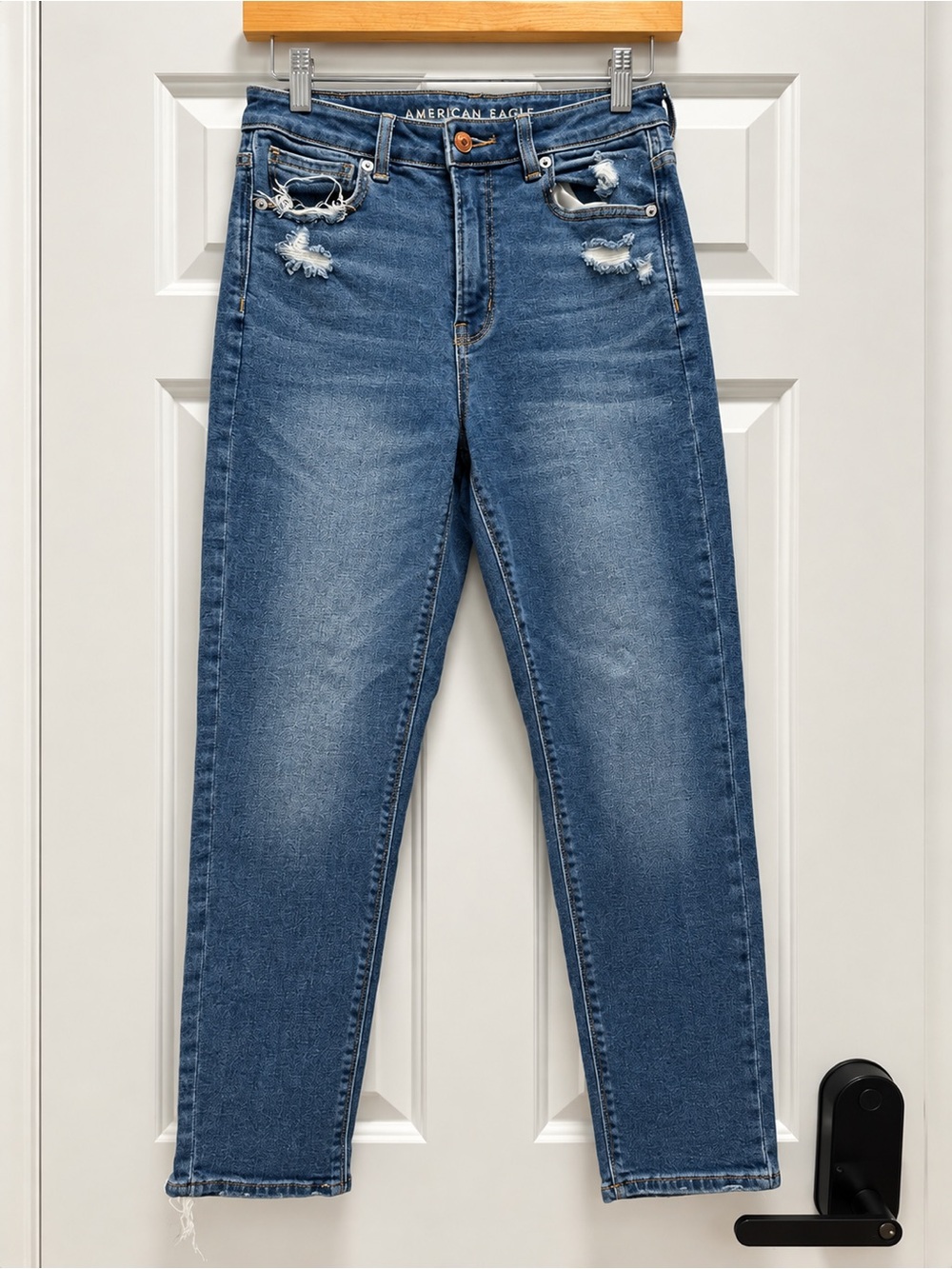 American Eagle Straight Leg Distressed Jeans Size 2 Mid Rise Y2K Indie Sleaze